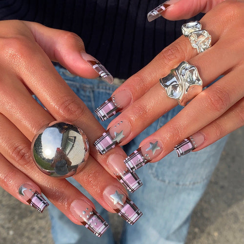 Artificial nails in modern check pattern with glitter and star details Bowlift