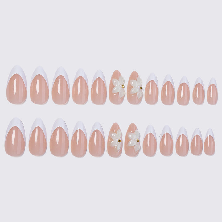 Floral Accent Press-On Nail Set Bowlift