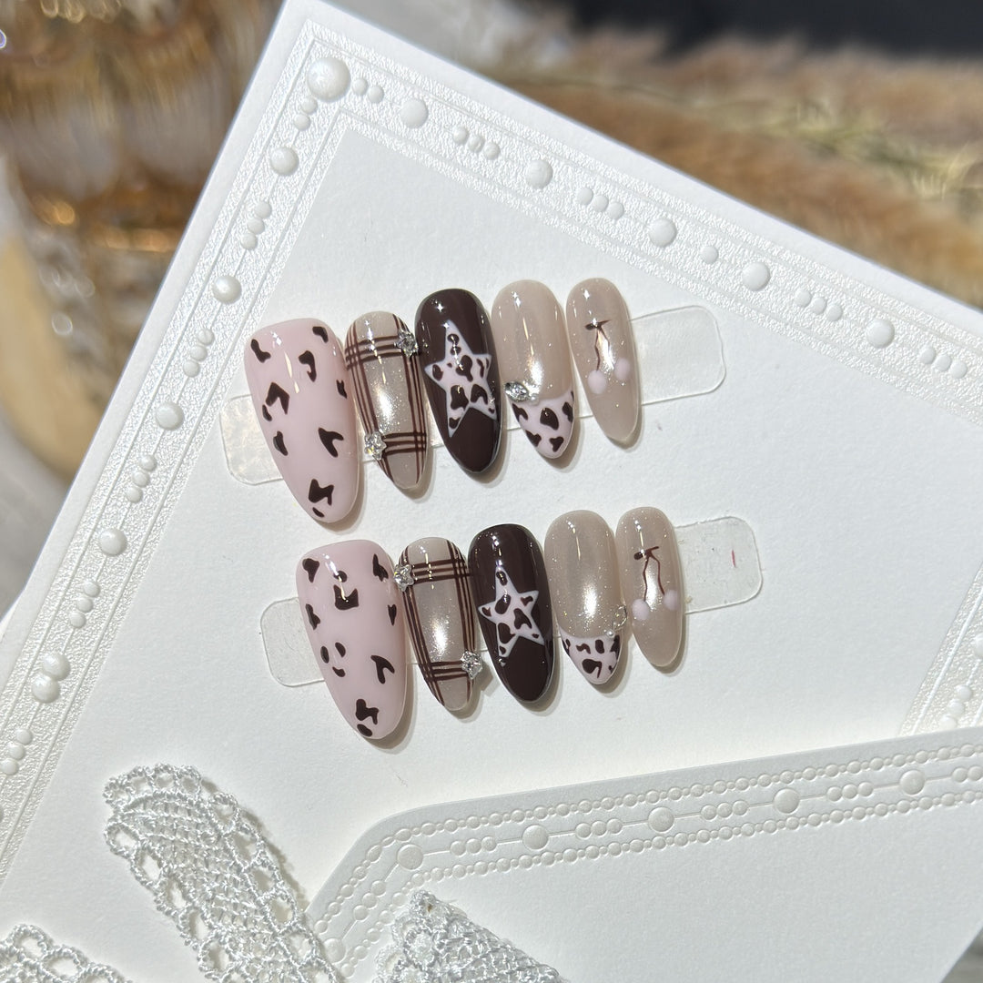 Artistic Press-On Nail Art Set with Unique Pattern Designs Bowlift