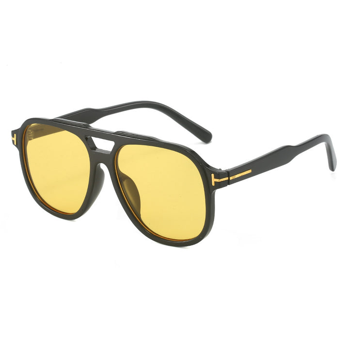 Retro-Inspired Oversized Sunglasses Bowlift