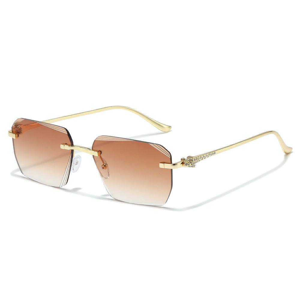 Fashion-Forward Geometric Shield Sunglasses Bowlift