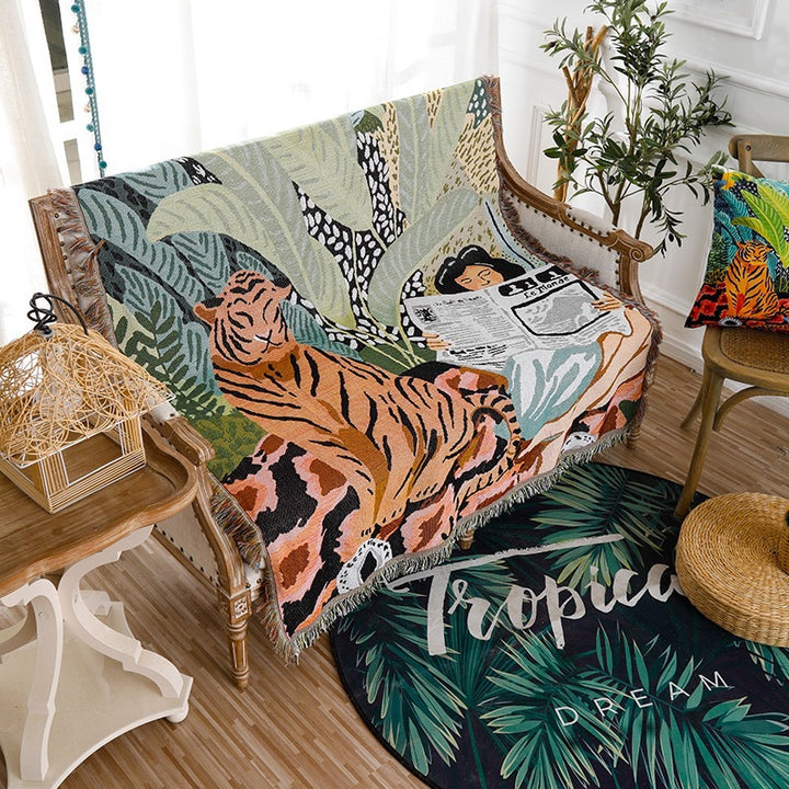 Artistic Tropical-Themed Tapestry Throw Blanket