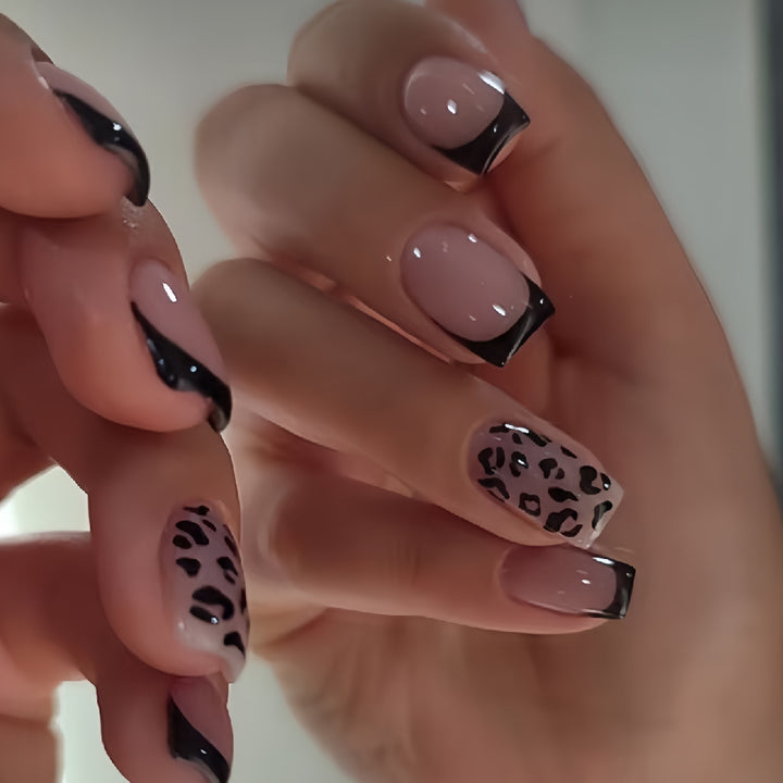 Elegant Stiletto Press-On Nail Set Bowlift