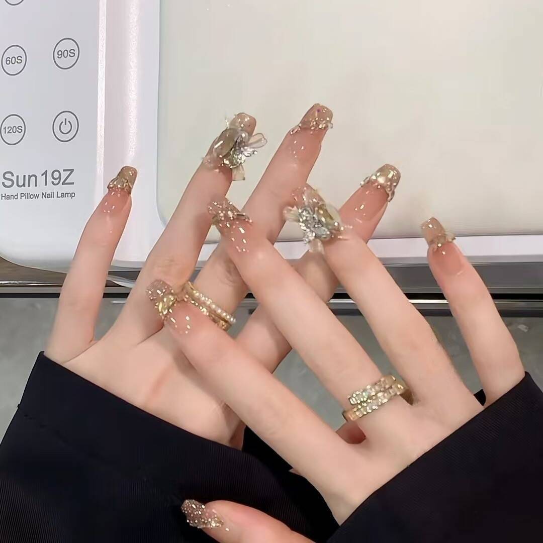 Premium Glamorous Press-On Nail Extensions Bowlift