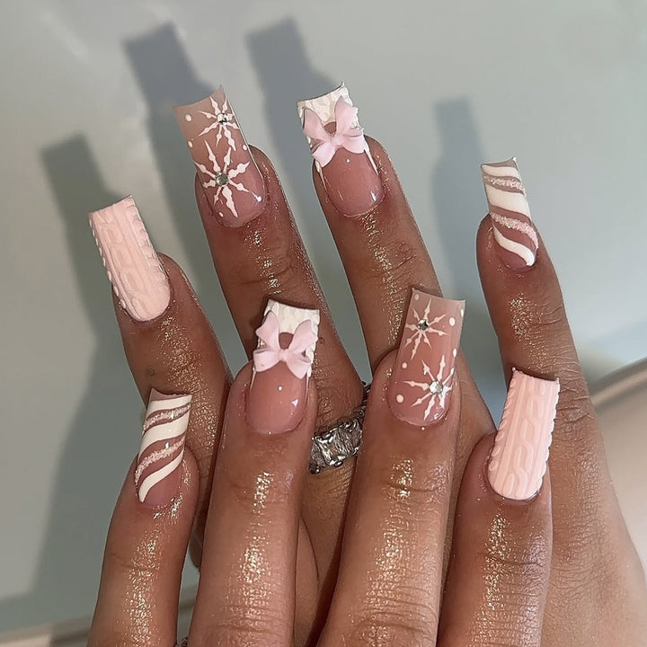 Artificial nail set with festive Christmas motifs Bowlift