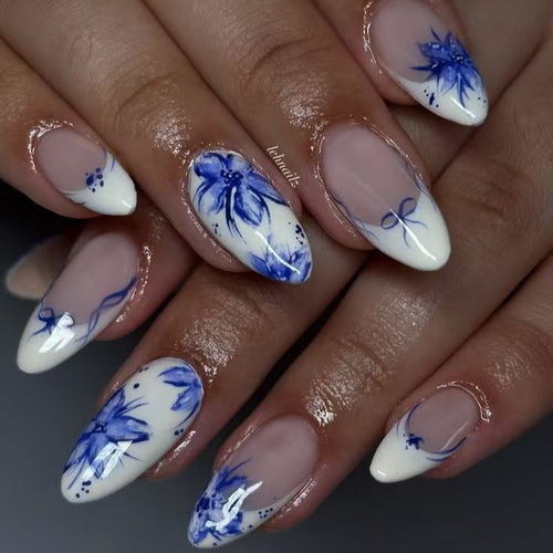 Artificial nails with floral pattern and elegant accents Bowlift