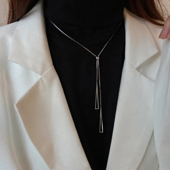 Layered Geometric Pendant Necklace Bowlift