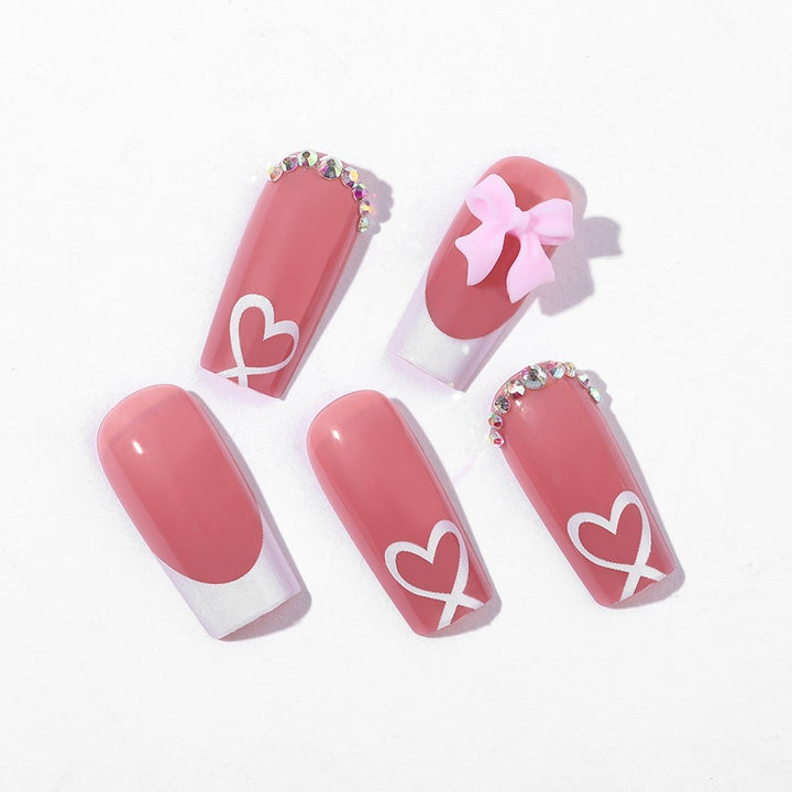 Shiny and creative nail art Bowlift