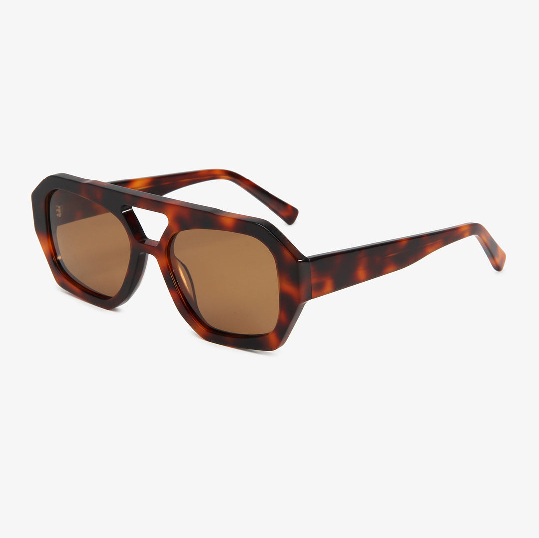 Women's sunglasses in a modern, innovative frame design Bowlift