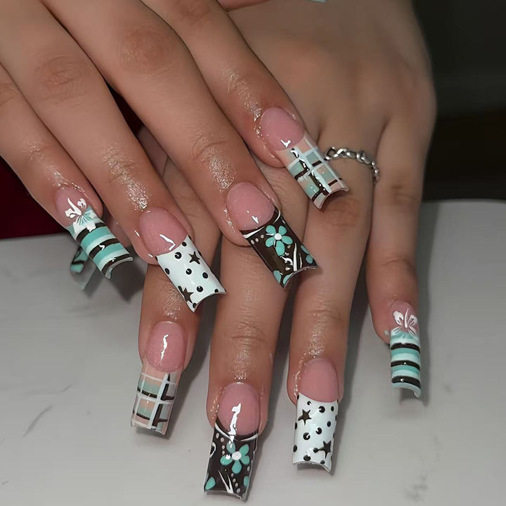 Artificial nails with creative geometric and floral design Bowlift