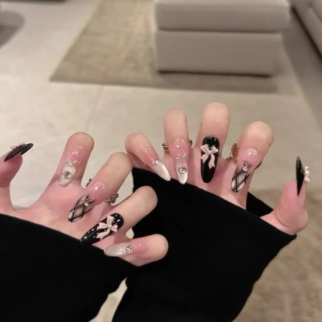 Cute Bear-Themed Press-On Nail Set Bowlift