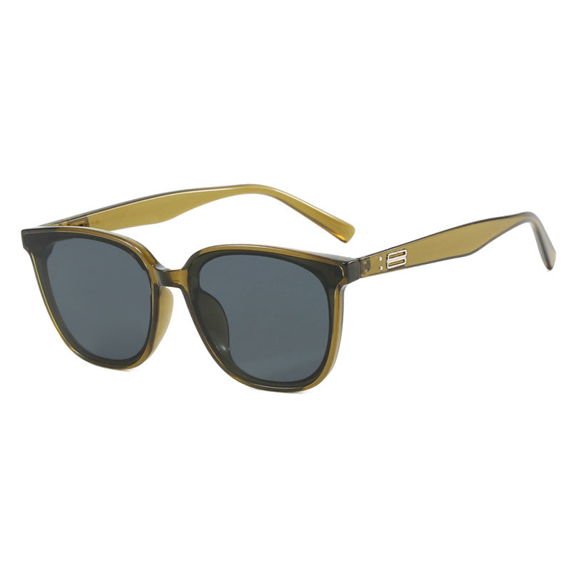 Ladies elegant sunglasses with trendy transparent frame Bowlift