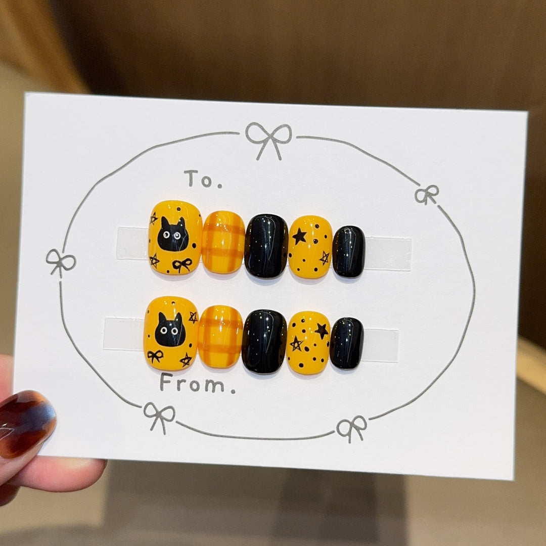 Creative Nail Art with Halloween Motif Bowlift