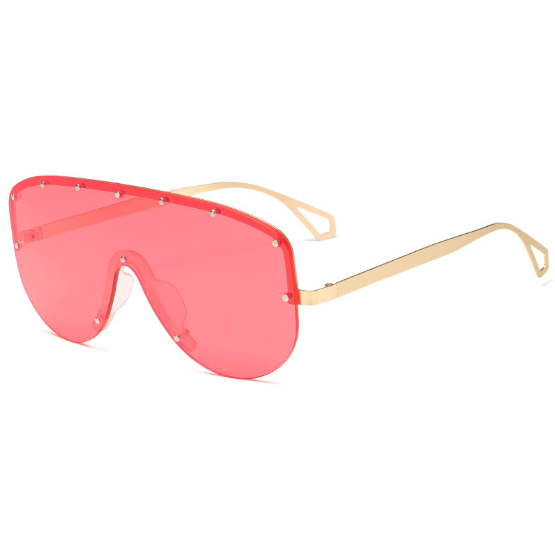 Women's Oversized Sunglasses with Modern Frame Bowlift