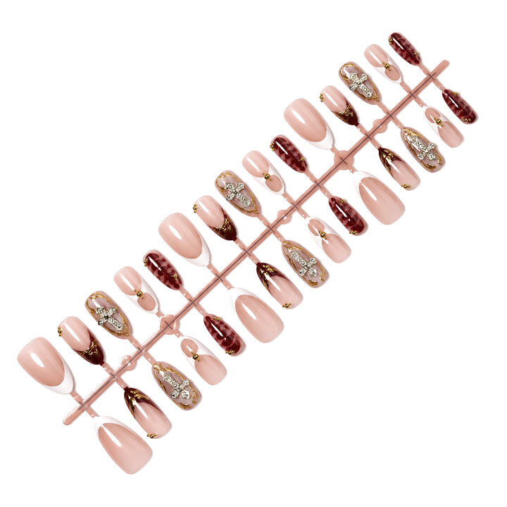 Artificial nails with elegant glitter and jewelry details Bowlift
