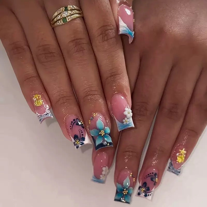 Floral-Themed 3D Press-On Nail Art Bowlift