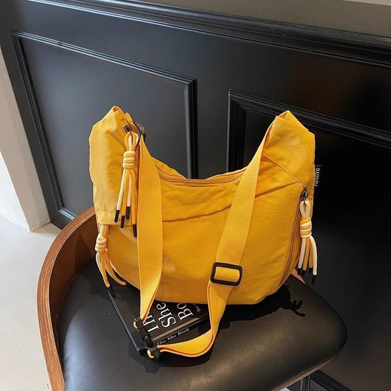 Versatile Sling Tote Bag Bowlift