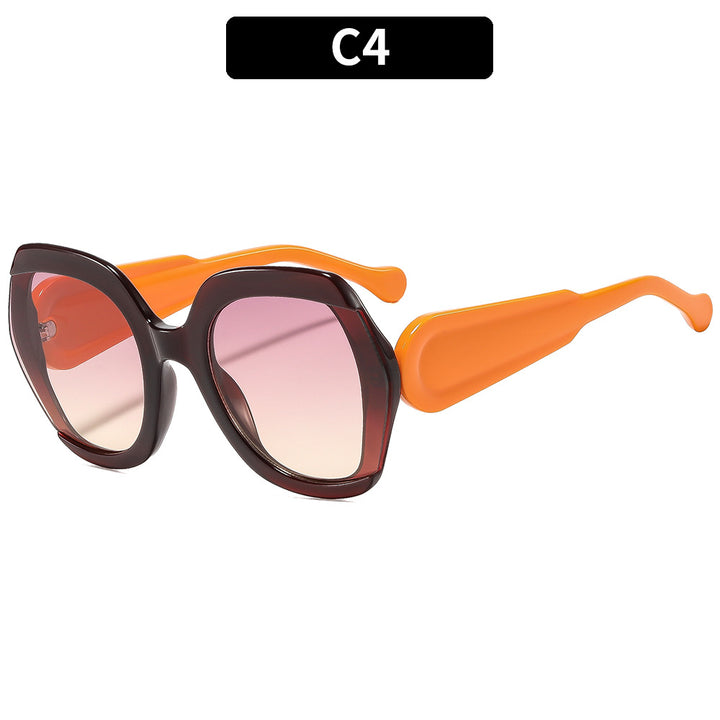 Retro-Inspired Oversized Sunglasses with Unique Temple Design