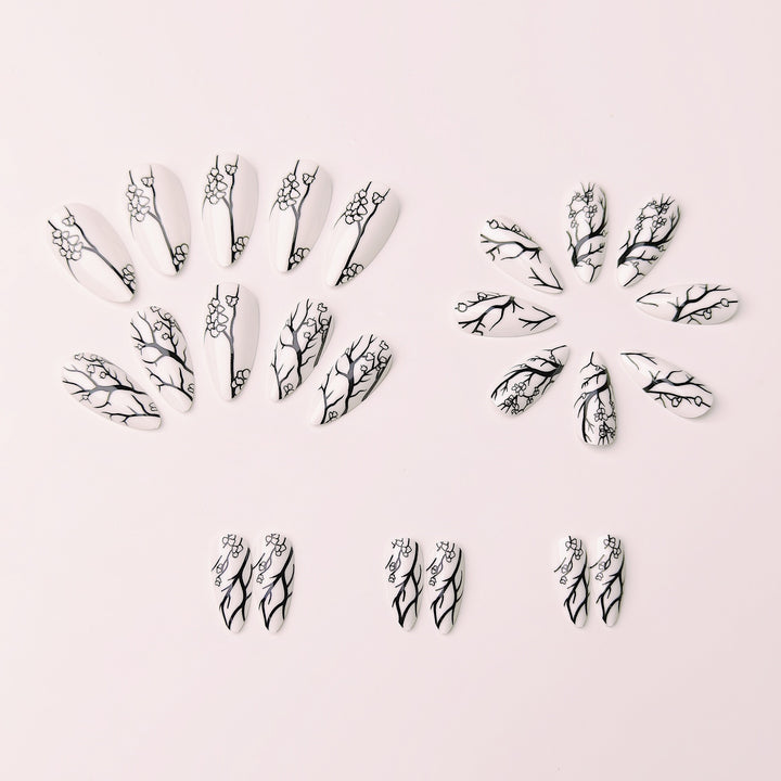 Artificial nails with elegant floral design Bowlift
