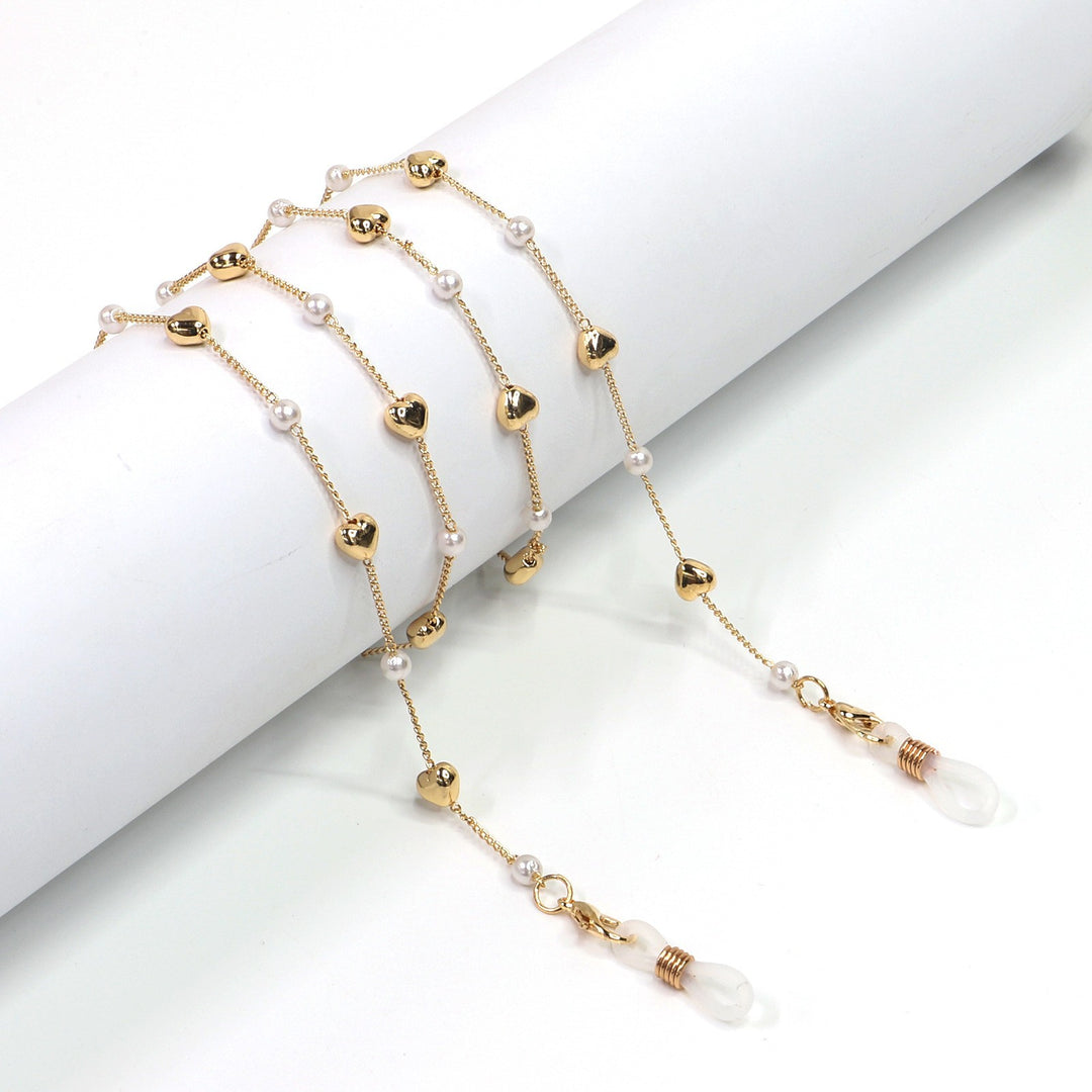 Elegant Heart-Shaped Pearl Chain Eyewear Holder Bowlift