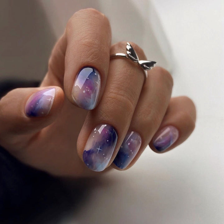 Glamorous Nail Art with Elegant Gradient Bowlift
