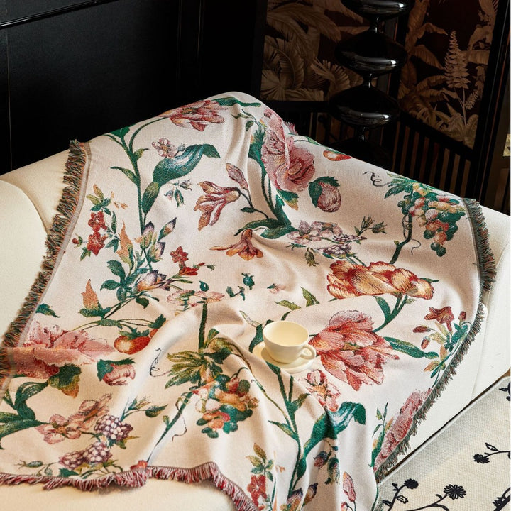 Floral Patterned Decorative Throw Blanket