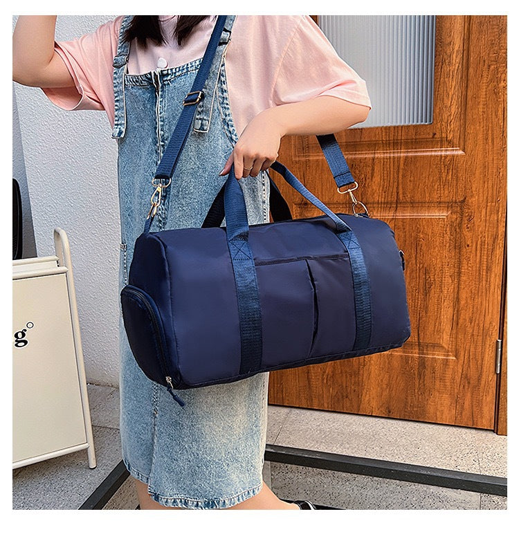 Sporty Travel Bag Bowlift