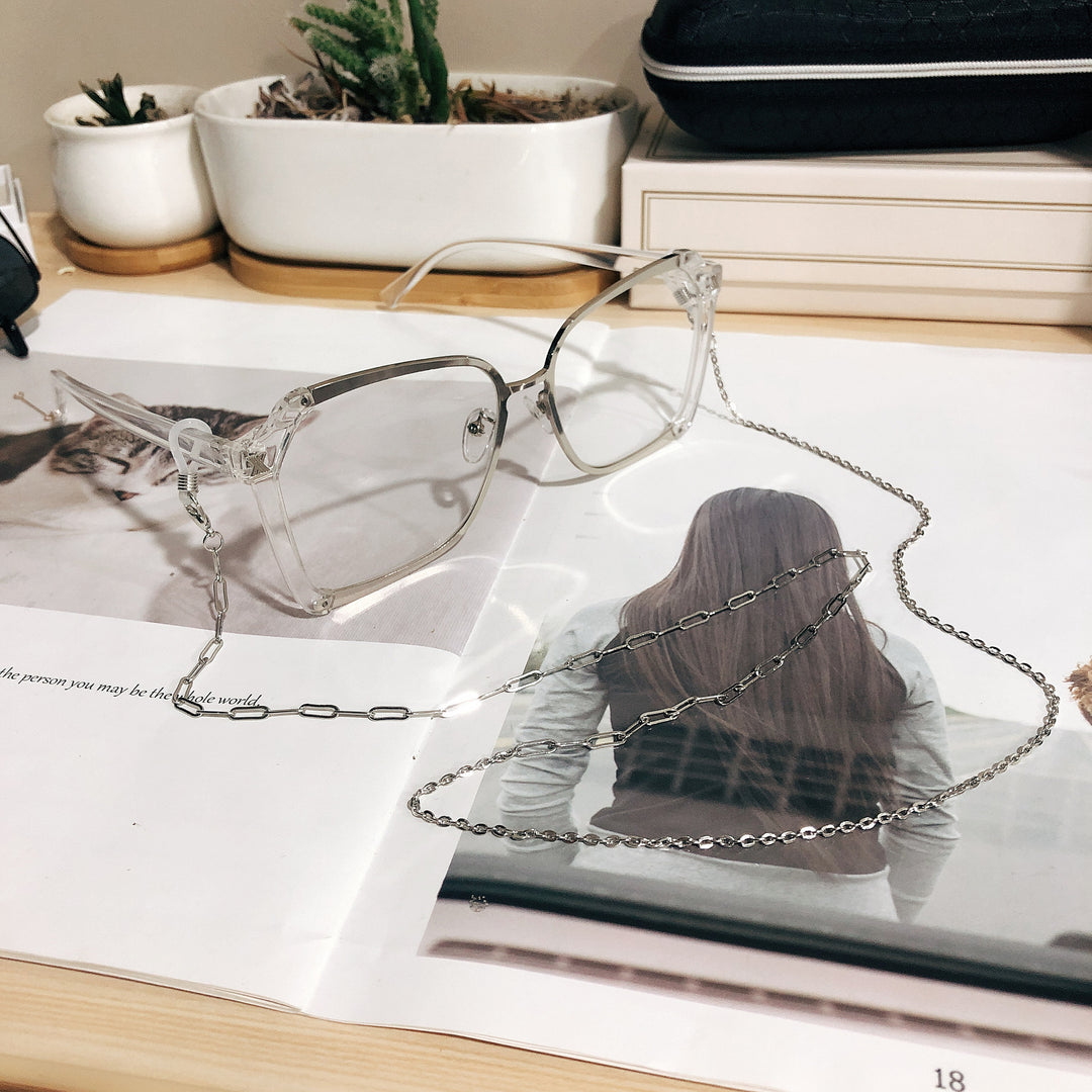 Decorative Link Eyewear Chain Bowlift