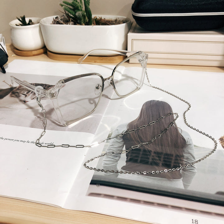 Decorative Link Eyewear Chain Bowlift