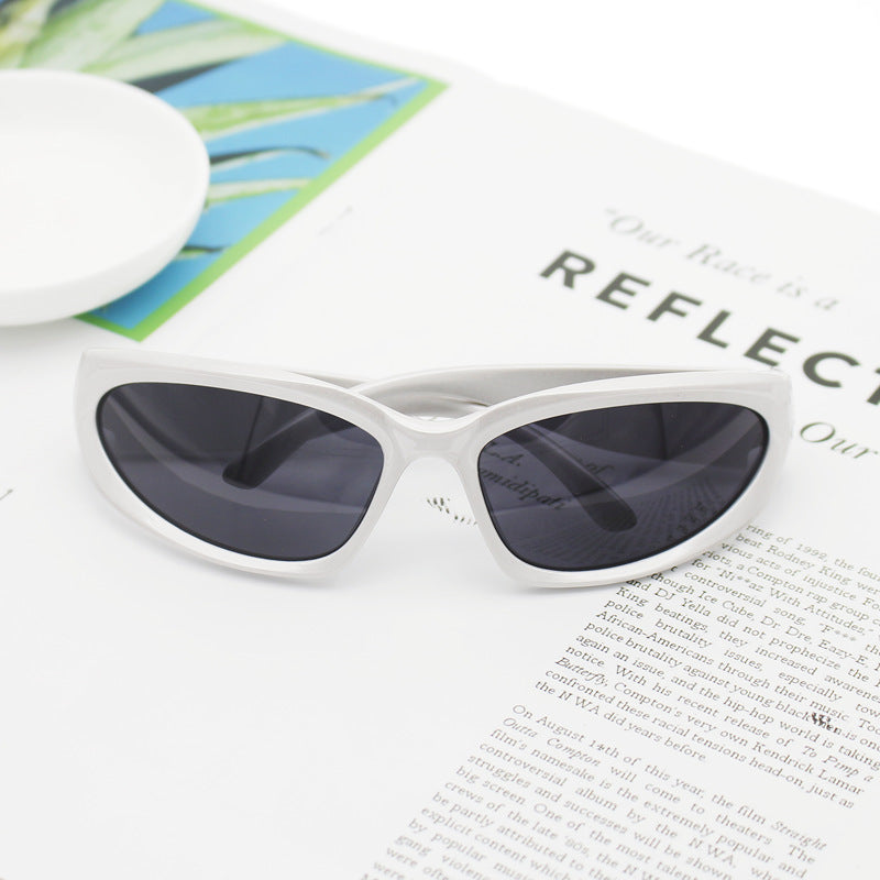 Women’s sporty sunglasses with high-quality UV protection material Bowlift