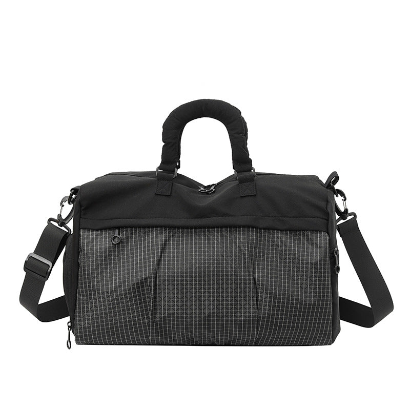 Versatile Travel Duffel with Multi-Pocket Design