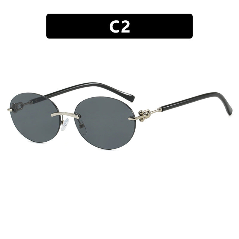 Women oval sunglasses with luxurious metal frame and mirrored lenses Bowlift