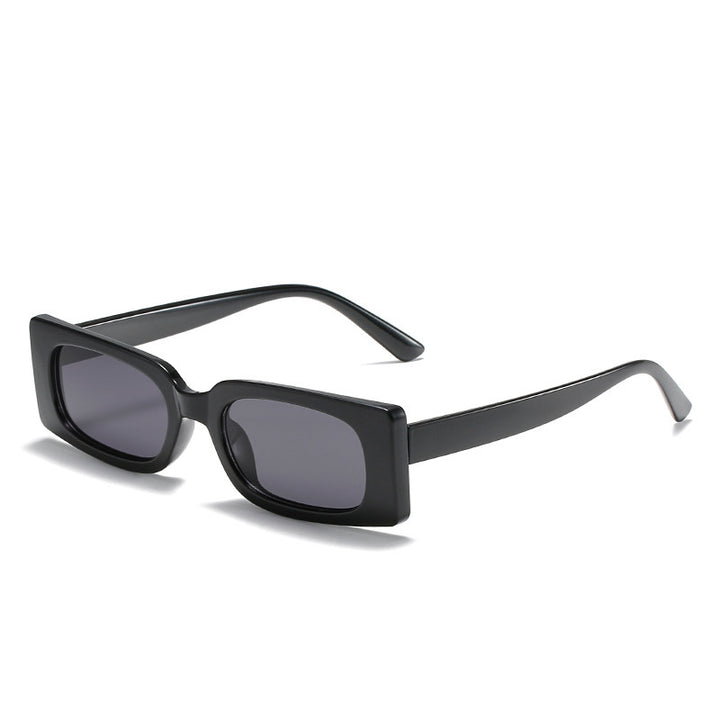 Women's sunglasses in modern retro style Bowlift