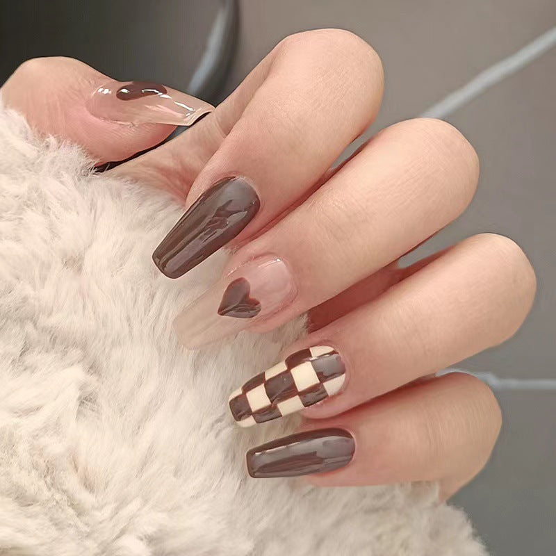 Artistic Checkered Nail Art Bowlift