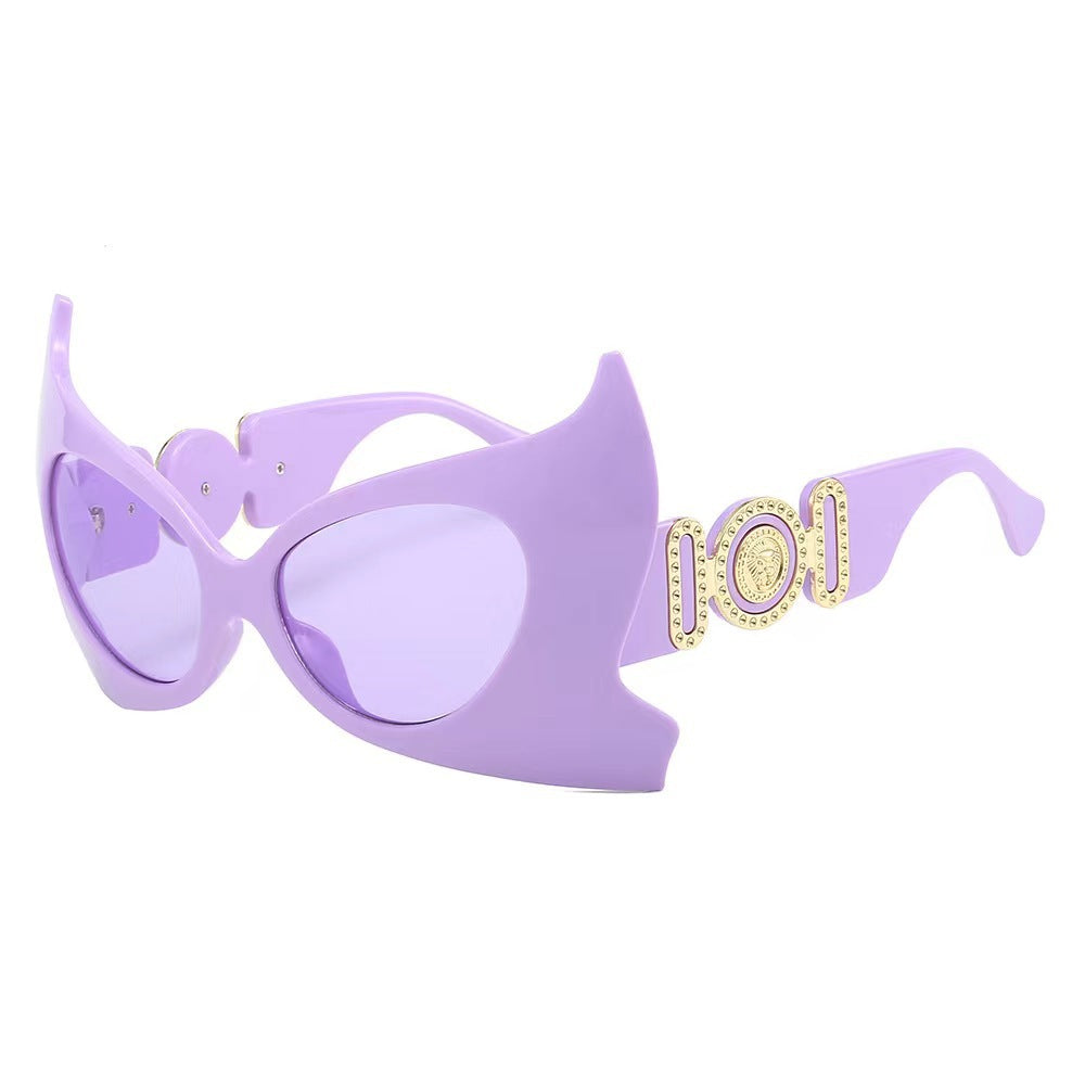 Women Extravagant Sunglasses Frame with Eye-Catching Details Bowlift