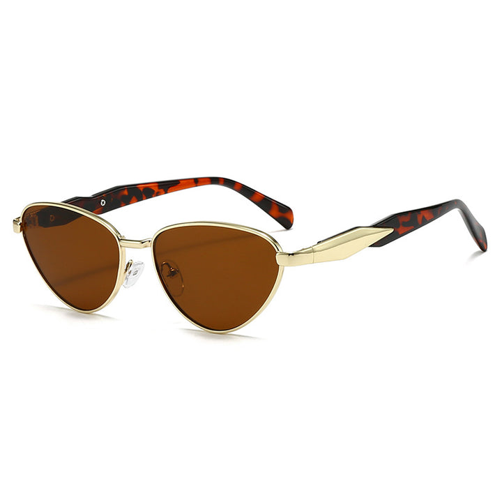Retro-Inspired Cat-Eye Sunglasses