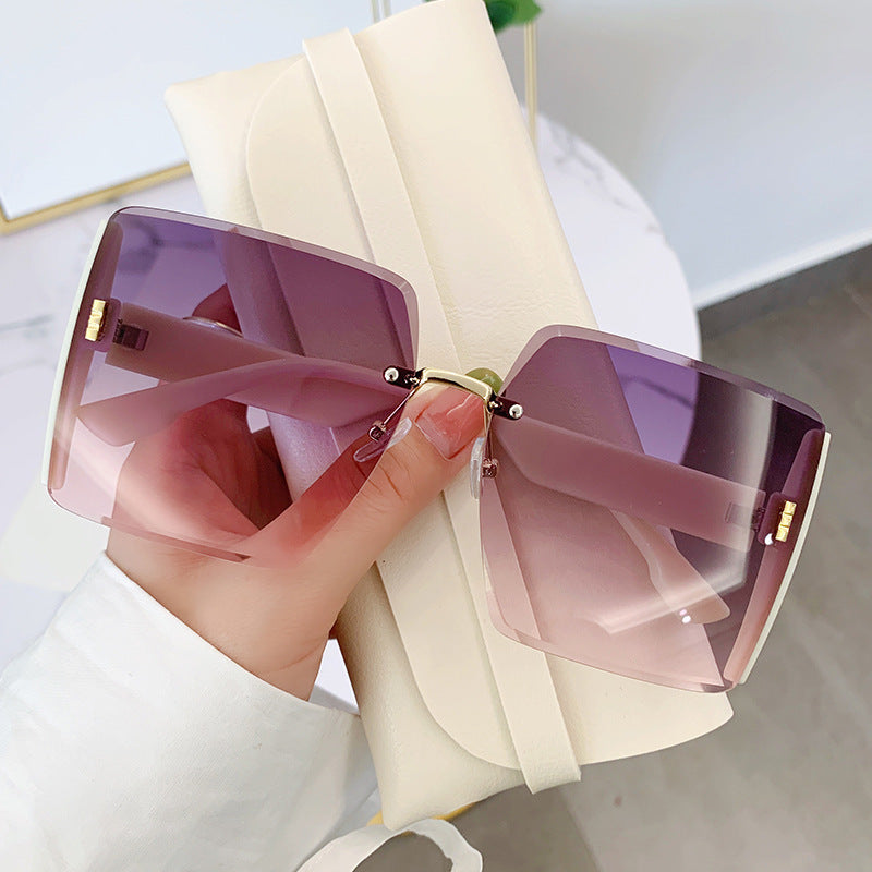 Women's oversized square sunglasses with UV protection Bowlift