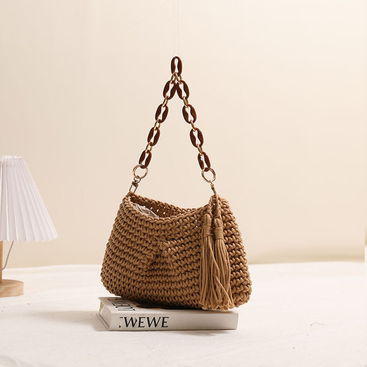 Handcrafted macrame bag with fashionable fringes Bowlift