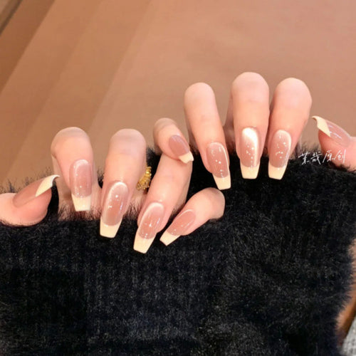 High-quality artificial nails Bowlift