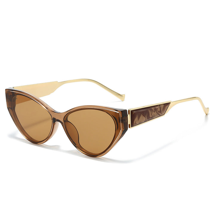Chic Cat-Eye Sunglasses with Unique Detailing Bowlift