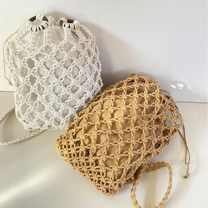 Hand-knotted mesh bag with decorative wooden rings Bowlift