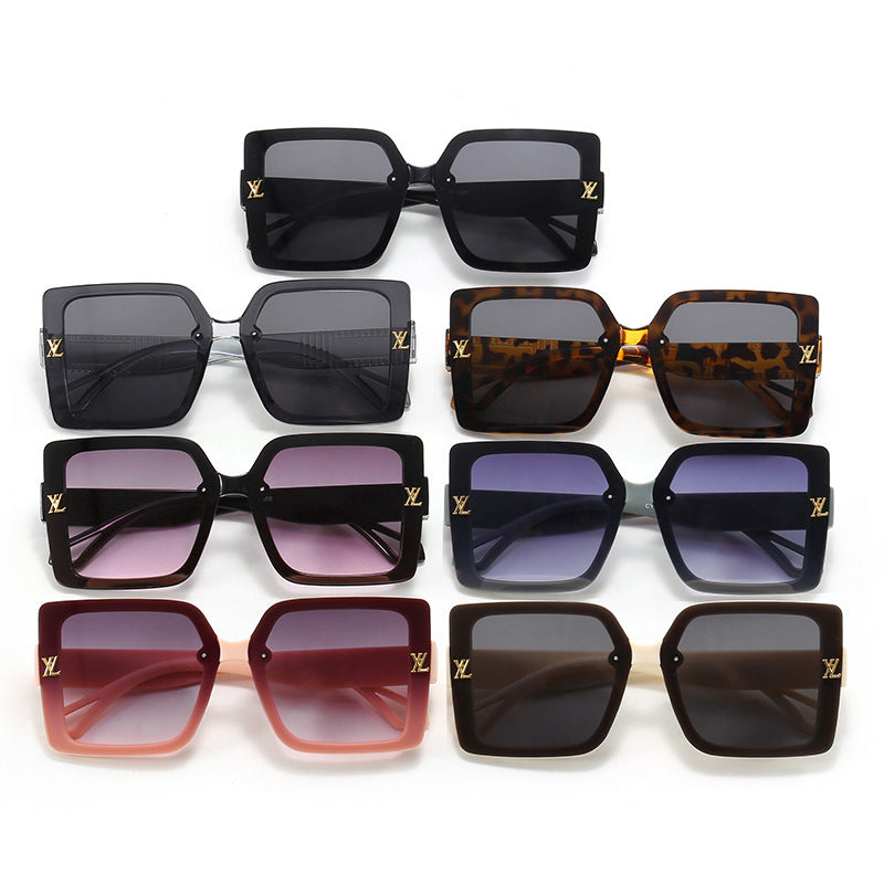 Women's fashionable square sunglasses with elegant design Bowlift