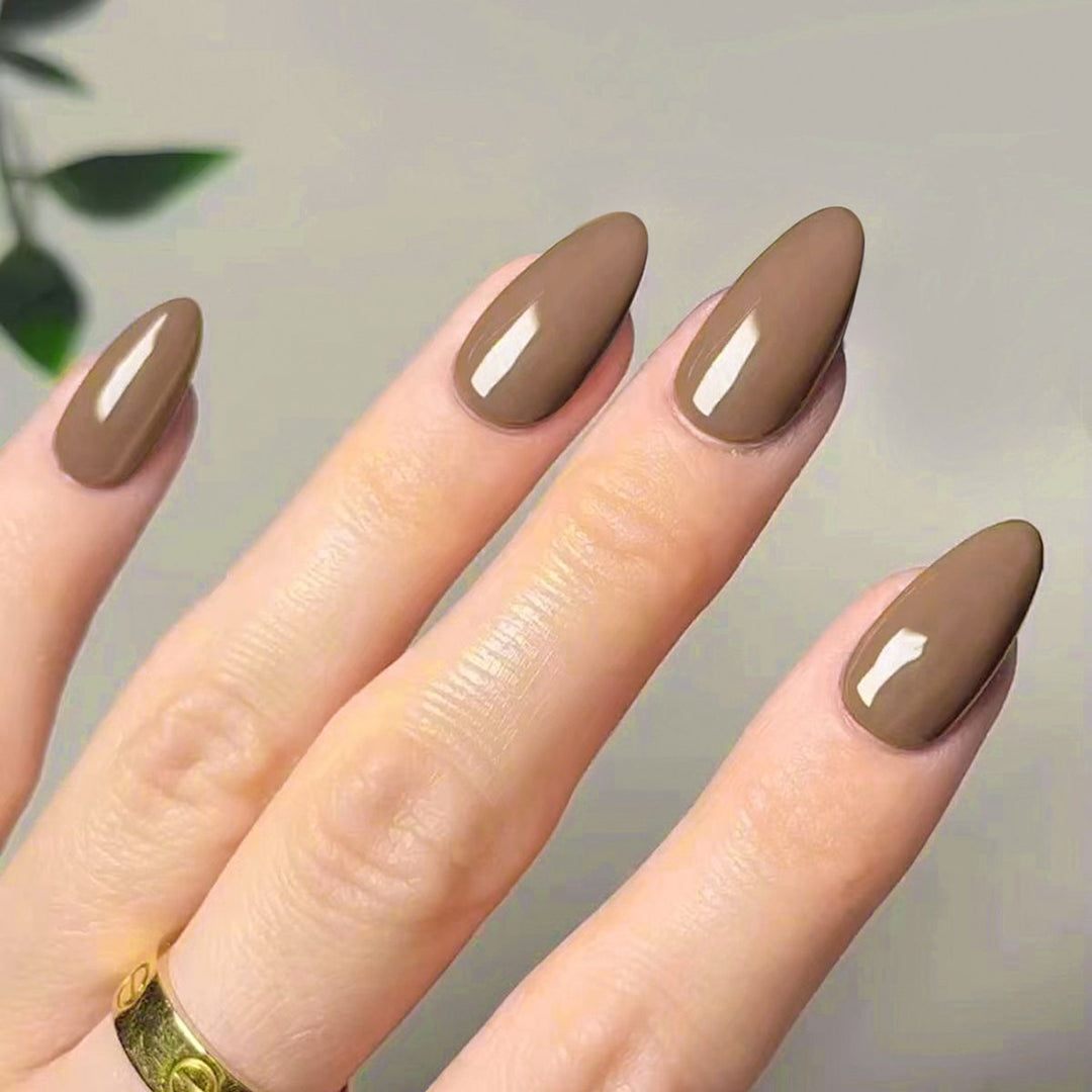 Artificial nails with modern night motif Bowlift