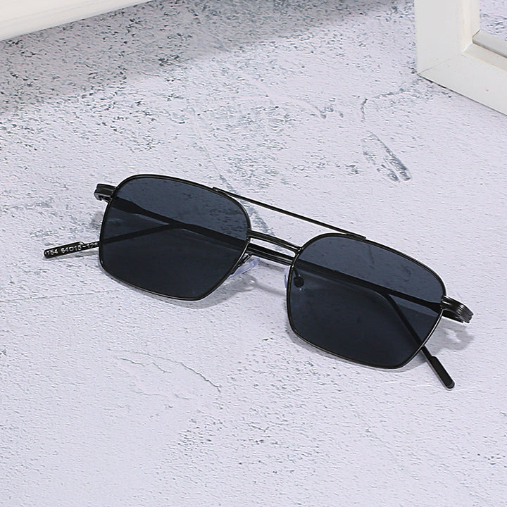 Elegant Geometric Frame Sunglasses Bowlift