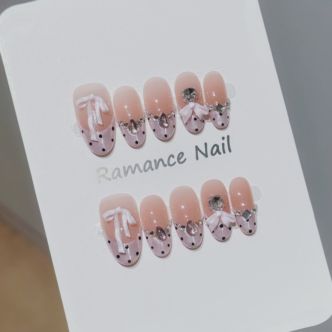 Elegant Decorative Press-On Nail Art Bowlift