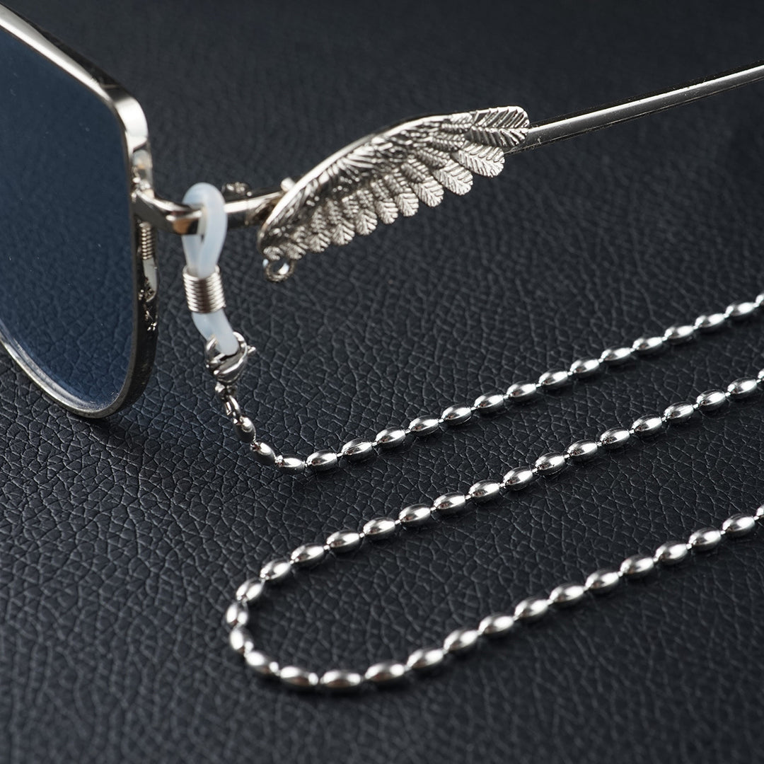 Elegant Chain Eyewear Retainer Bowlift