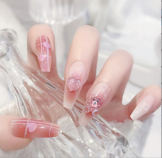 Glamorous nail art with pearls and glitter Bowlift