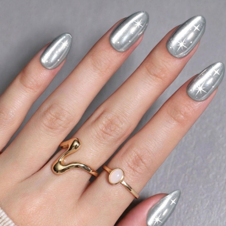 Glossy Starry Nail Art Bowlift