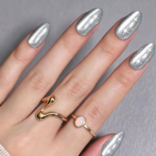 Glossy Starry Nail Art Bowlift