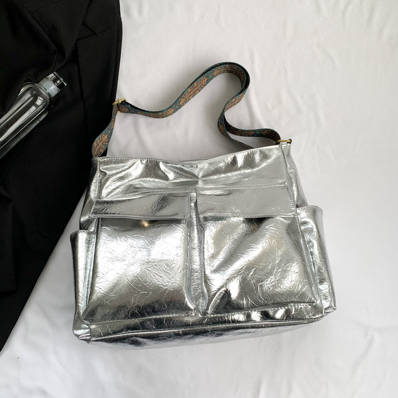 Multifunctional Shoulder Bag With Innovative Compartment System Bowlift
